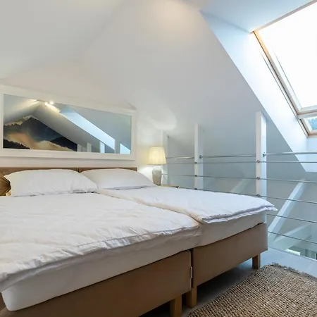 K2 Апартаменты Щирк